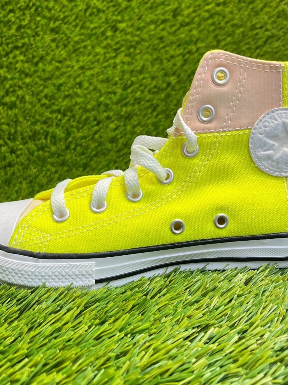 Converse Chuck Taylor All Star Boys Size 3Y Yellow White Athletic Shoes Sneakers